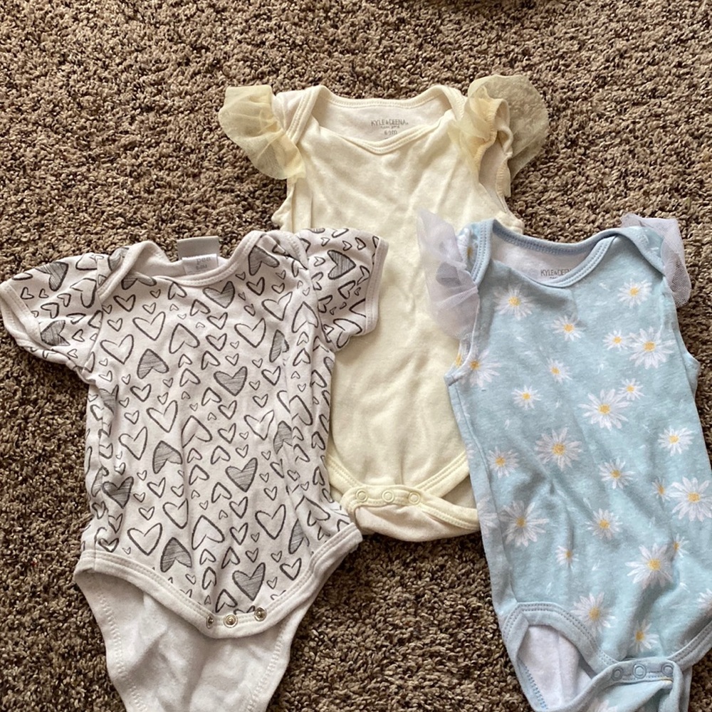 Onesies set of 3